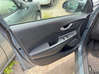 2023 Hyundai Kona SEL - Driver's Front Door Image
